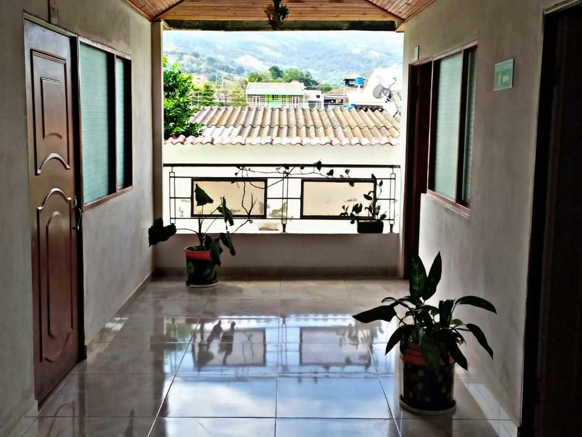 Casa Pacha Hotel Guaduas Bagian luar foto